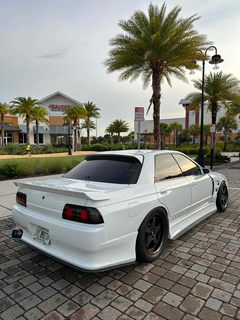 ミルクティ R32 Digital Download – LZMFG