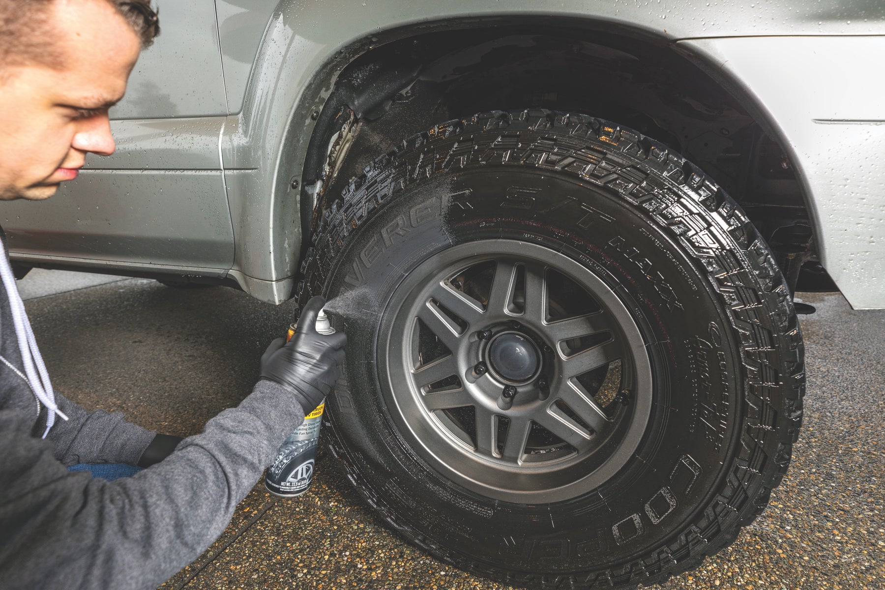 10938_black_shine_tire_and_tri